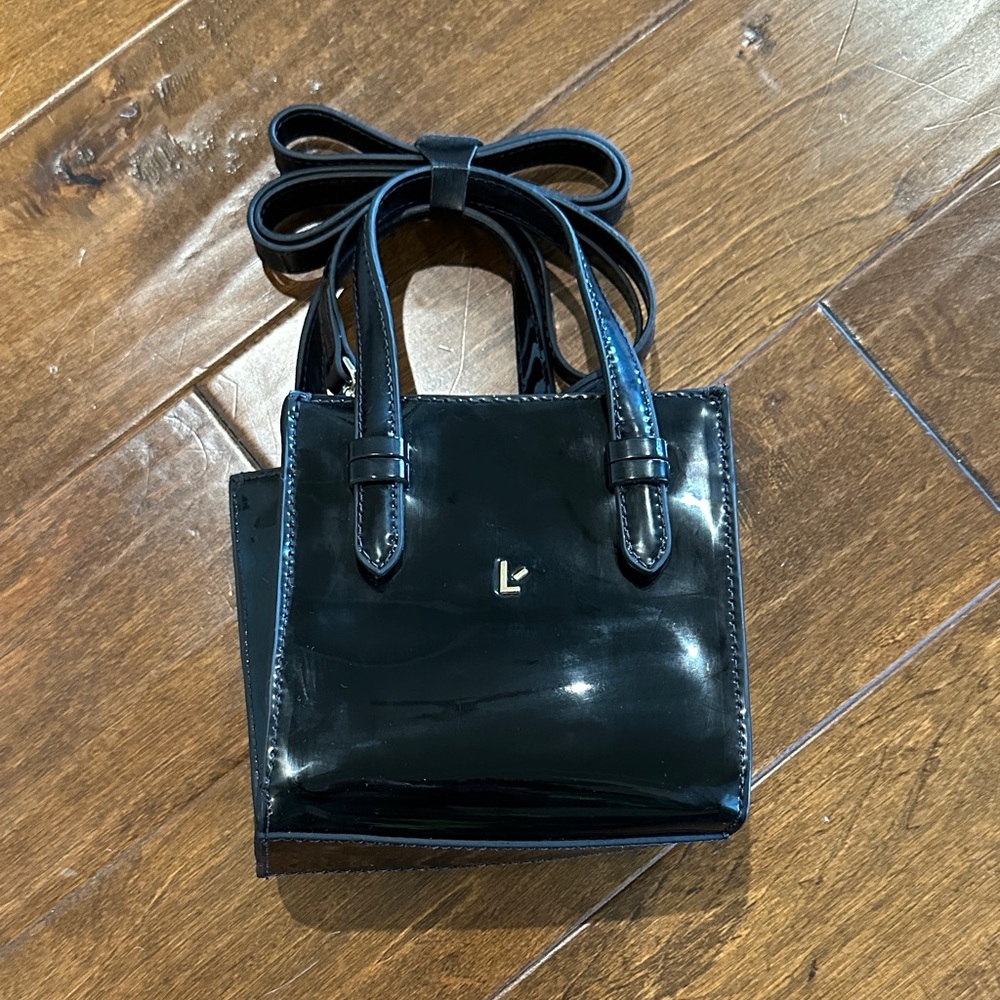Larroude Mini Phoebe Patent Black